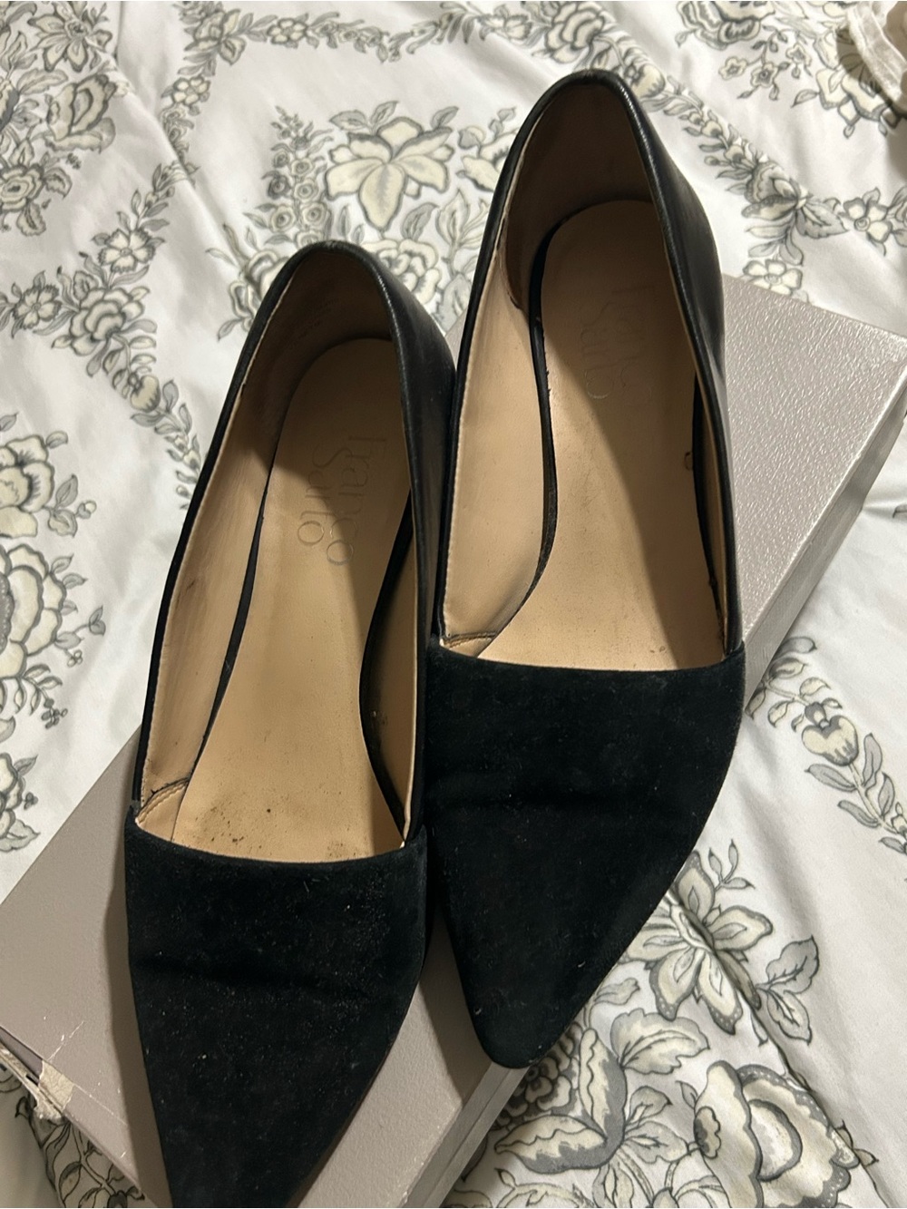 Classic Black Pointed-Toe Women's Flats